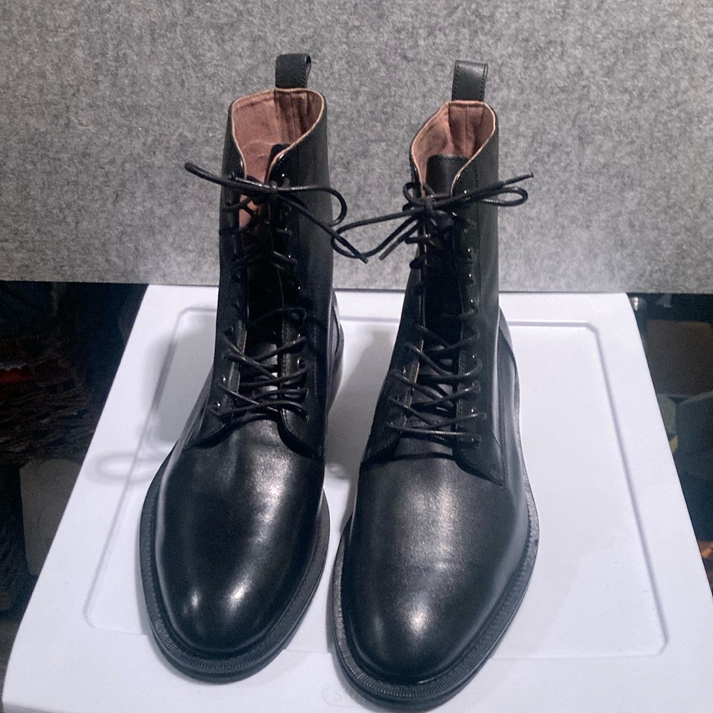 Men’s 12 Banana Republic Italian Men's Black Leather Lace Up Boots (New) - Picture 4 of 10